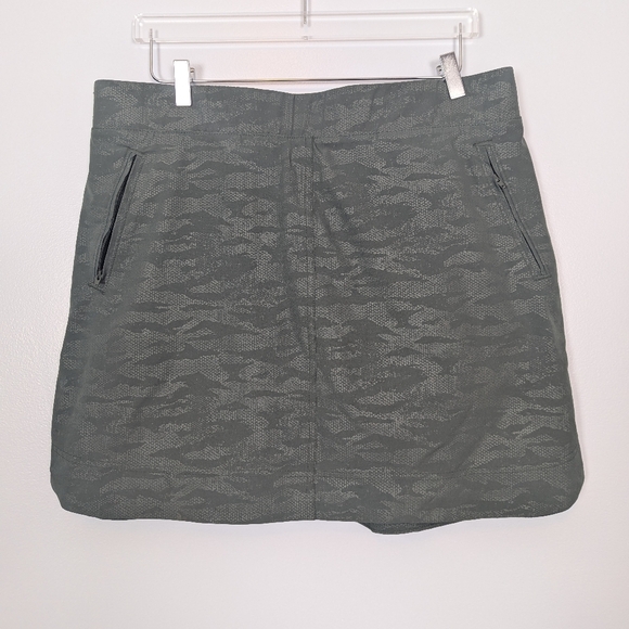 Orvis Green Camouflage Women's Skort XL - Picture 2 of 9